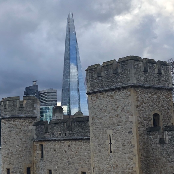 Meet your Poshers, Danny and Lori. - Picture 4 of 8